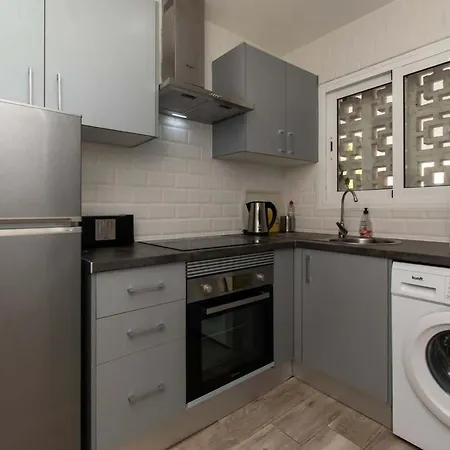 Sunset Bay 37 - Two Bed Адехе
